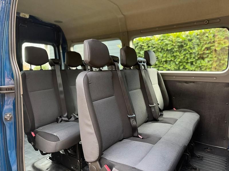 Second-hand Renault Master 145 CP (106 kW) 2016 Albastru Van