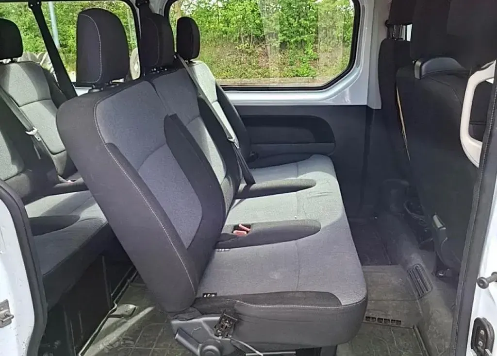 Gebraucht Opel Vivaro 125 PS (91 kW) 2016 Weiß Van / Kleinbus