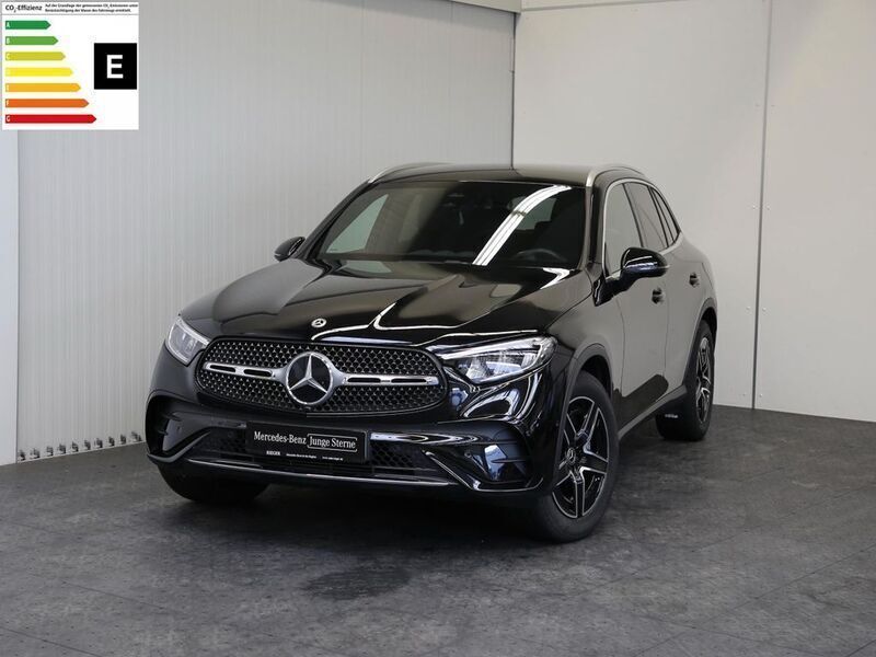 Black metallic Gebraucht 2023 Mercedes GLC220 AMG SUV | 53.299 € (Superpreis) - Bild 1/4