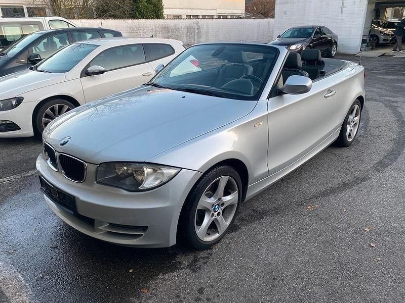 Silber Gebraucht 2010 BMW 118 Cabriolet Advantage Cabrio | 5.999 € (Superpreis) - Bild 1/4