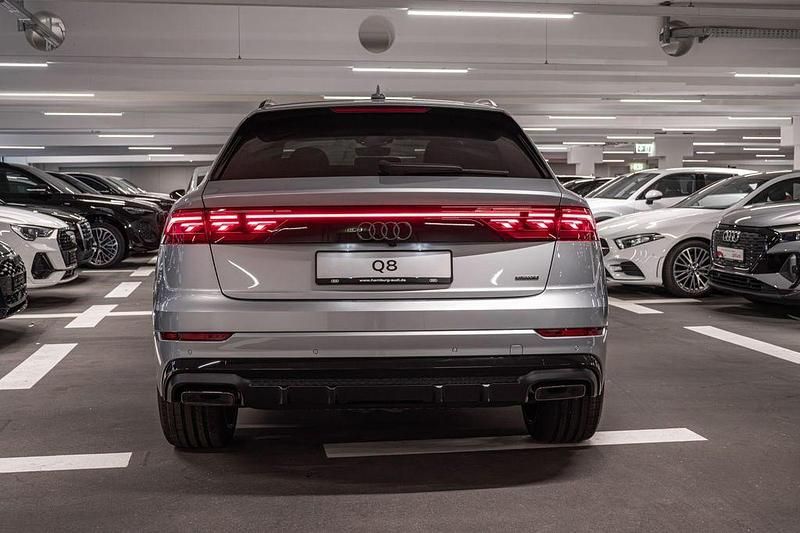 Neu Audi Q8 Sport 394 PS (289 kW) 2026 Silber SUV