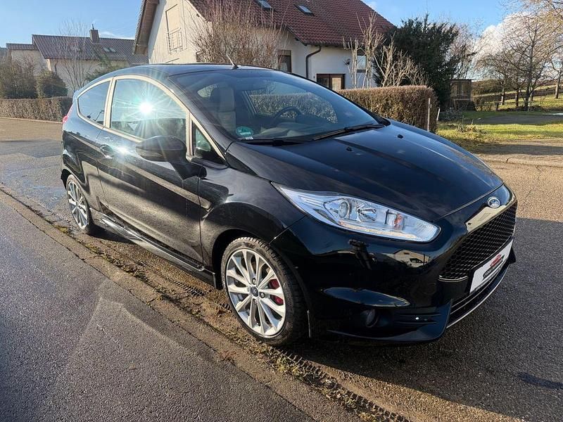 Gebraucht Ford Fiesta ST 182 PS (133 kW) 2016 Schwarz Kleinwagen