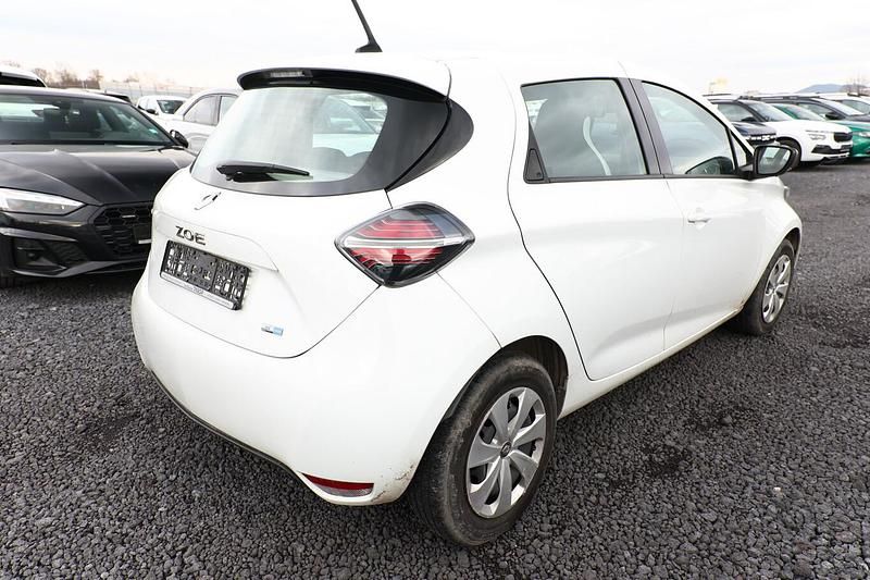Gebraucht Renault Zoe Life 50 kW (69 PS) 2021 Weiss Kleinwagen