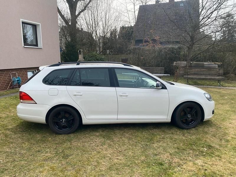 Gebraucht VW Golf VII Match 140 PS (102 kW) 2012 Weiß Kombi