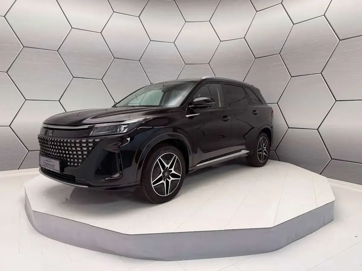 Neu DFSK E5 177 PS (130 kW) 2025 Grau SUV