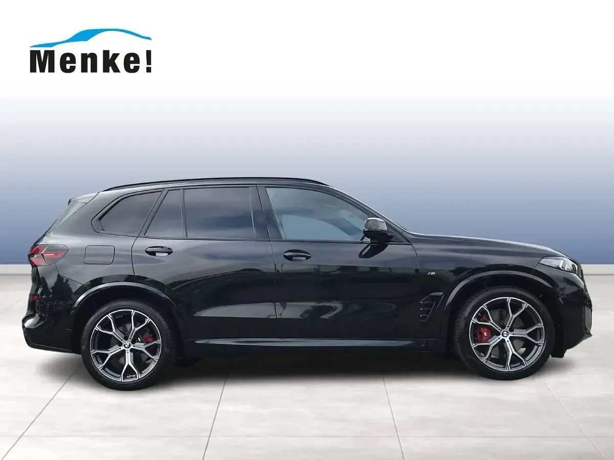 Gebraucht BMW X5 M Sport 352 PS (258 kW) 2025 Black sapphire SUV