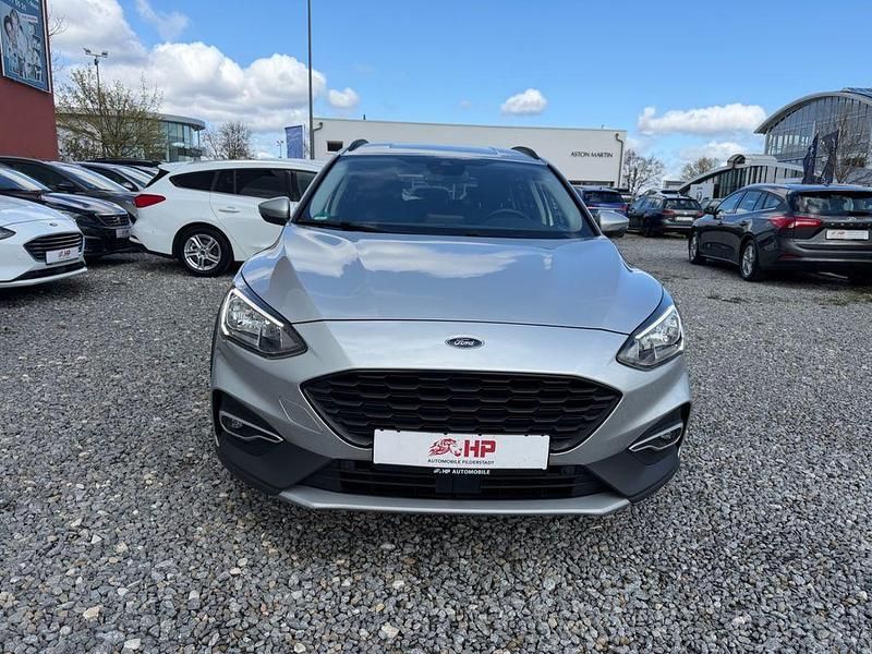 Gebraucht Ford Focus Active 120 PS (88 kW) 2022 Silber Limousine