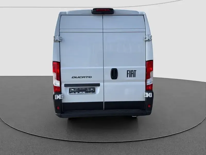 Gebraucht Fiat Ducato 179 PS (131 kW) 2024 Fiat weiß Van