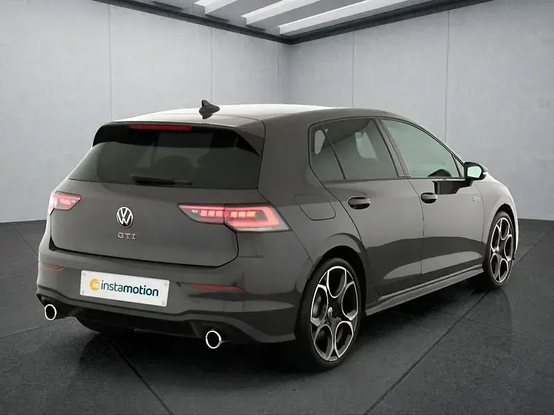 Neu VW Golf VIII GTI 265 PS (194 kW) 2025 Grau Kleinwagen