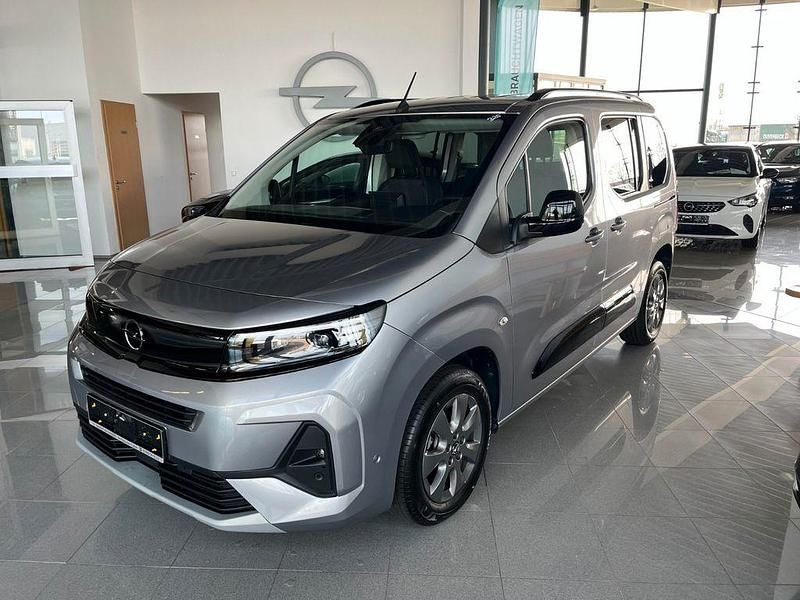 Gebraucht Opel Combo Life 131 PS (96 kW) 2024 Grau Van / Kleinbus