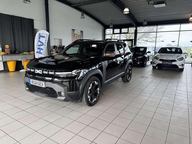 Perlmuttschwarz metallic Neu 2025 Dacia Duster Extreme SUV | 24.950 € (Guter Preis) - Bild 1/3