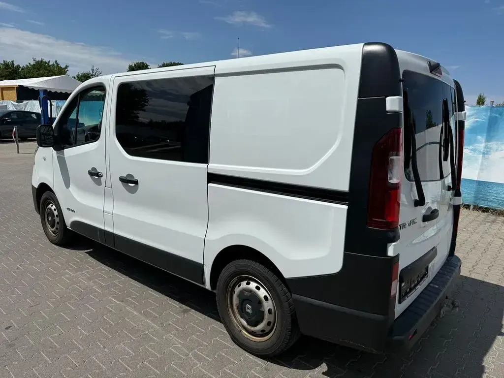 Gebraucht Renault Trafic Komfort 120 PS (88 kW) 2017 Weiß Van / Kleinbus
