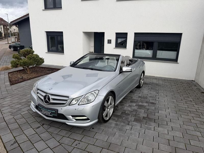 Gebraucht Mercedes E350 AMG 265 PS (194 kW) 2012 Silber Cabrio