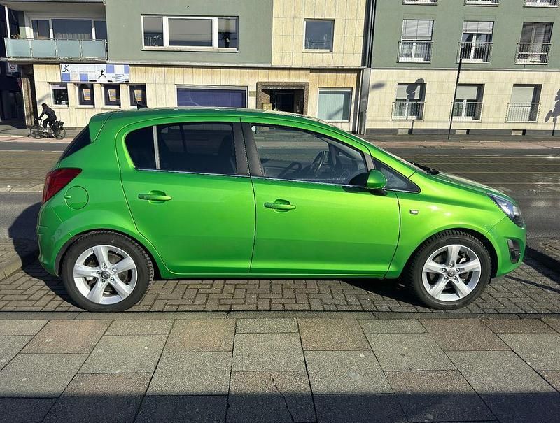Gebraucht Opel Corsa Innovation 120 PS (88 kW) 2012 Grün Kleinwagen