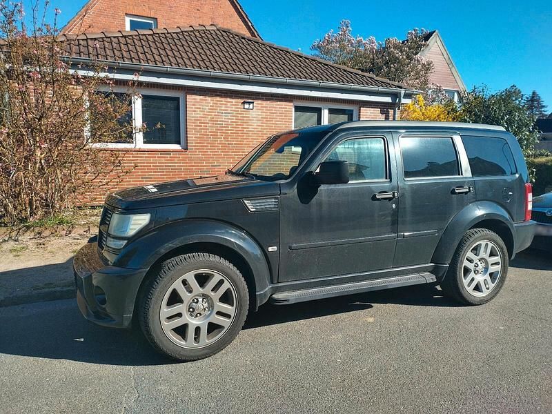 Gebraucht Dodge Nitro 258 PS (189 kW) 2008 Schwarz SUV