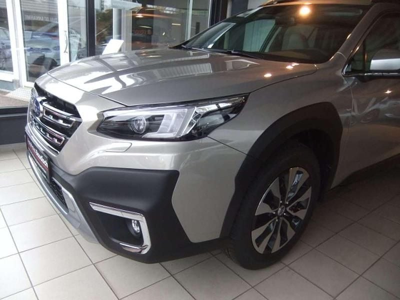 Neu Subaru Outback Platinum 169 PS (124 kW) 2025 Cashmere gold opal SUV