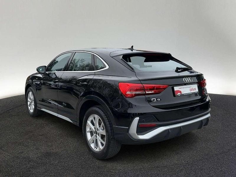 Gebraucht Audi Q3 S-Line 150 PS (110 kW) 2023 Mythosschwarz metallic SUV