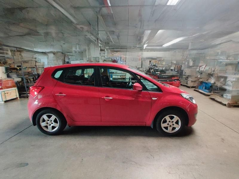 Gebraucht Hyundai ix20 110 PS (80 kW) 2014 Rot Kleinwagen