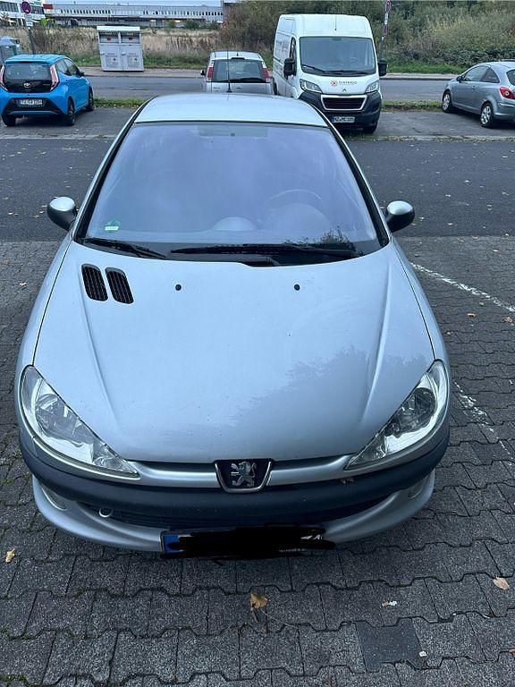 Gebraucht Peugeot 206 Quiksilver 109 PS (80 kW) 2003 Grau Kleinwagen