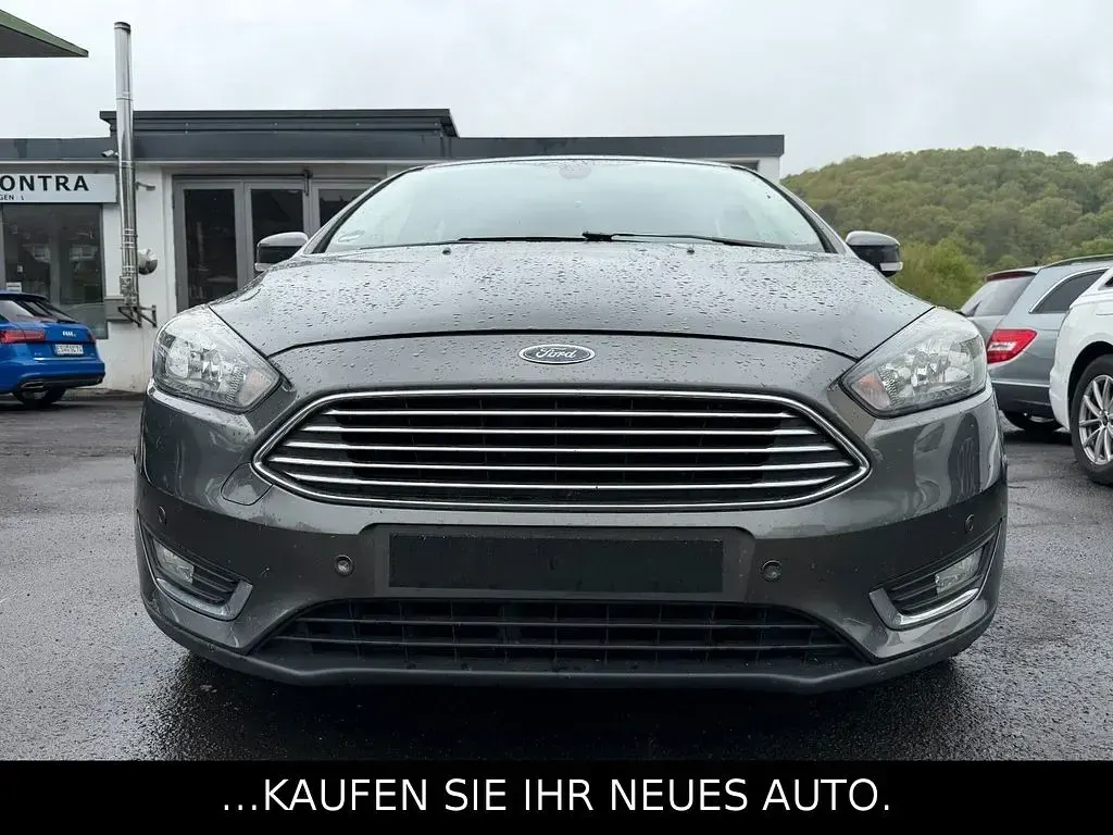 Używany Ford Focus Titanium 150 KM (110 kW) 2015 Szary Sedan/Limuzyna