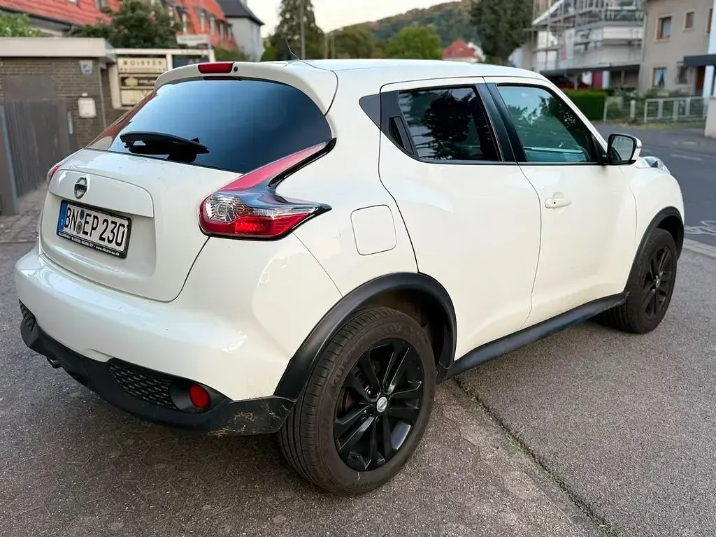 Gebraucht Nissan Juke N-Connecta 117 PS (86 kW) 2017 Weiß SUV