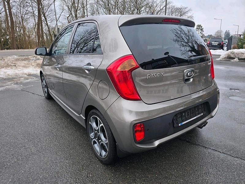 Gebraucht Kia Picanto 69 PS (50 kW) 2014 Grau Kleinwagen