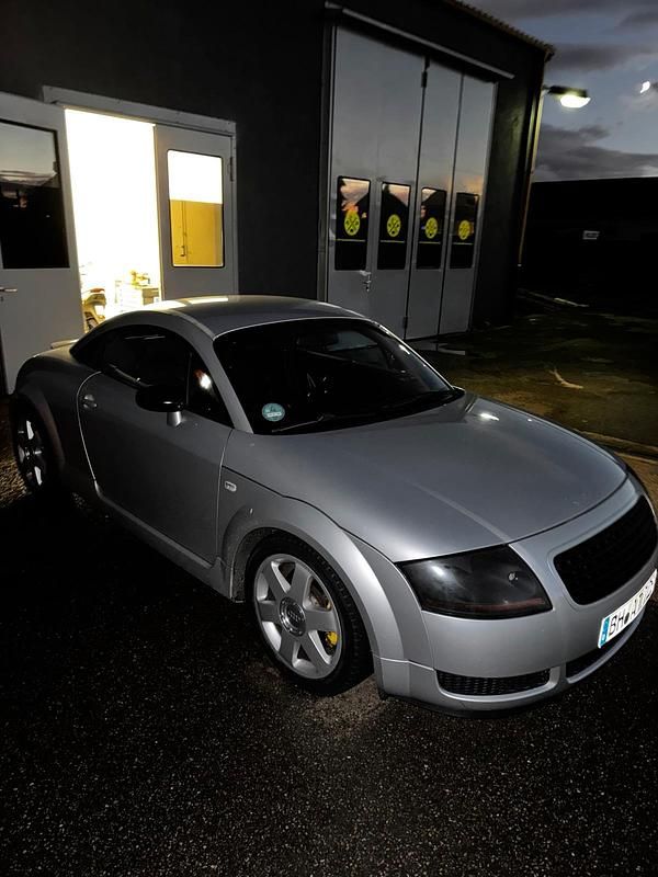 Grau Gebraucht 1999 Audi TT Coupé | 2.750 € (Superpreis) - Bild 1/4