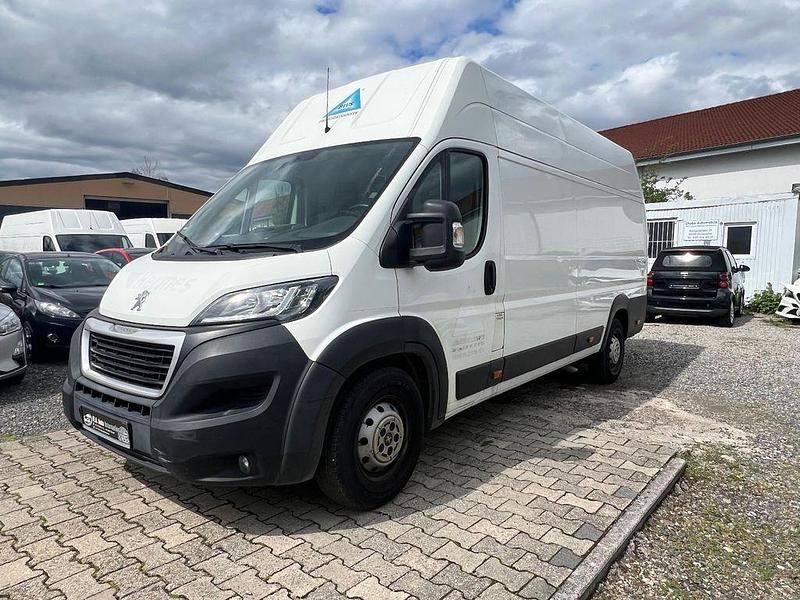 Gebraucht Peugeot Boxer 131 PS (96 kW) 2019 Weiß Van