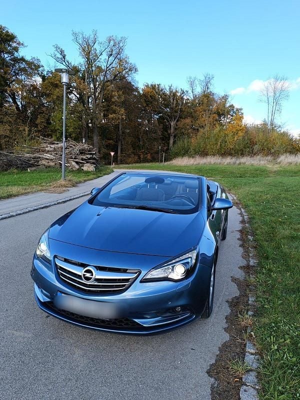 Gebraucht Opel Cascada 140 PS (102 kW) 2013 Blau Cabrio