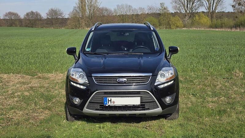Gebraucht Ford Kuga Titanium 140 PS (102 kW) 2012 Schwarz SUV