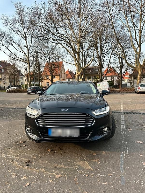 Gebraucht Ford Mondeo Titanium 150 PS (110 kW) 2016 Schwarz Kombi