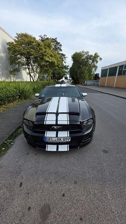 Usado Ford Mustang 314 HP (230 kW) 2014 Preto Coupé