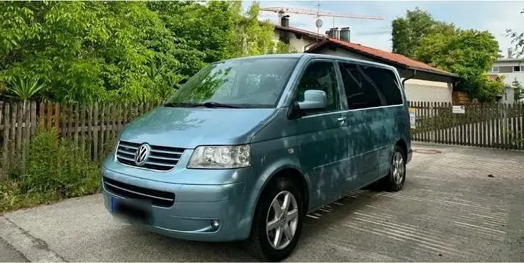 Gebraucht VW Multivan 131 PS (96 kW) 2008 Andere farben Van / Kleinbus