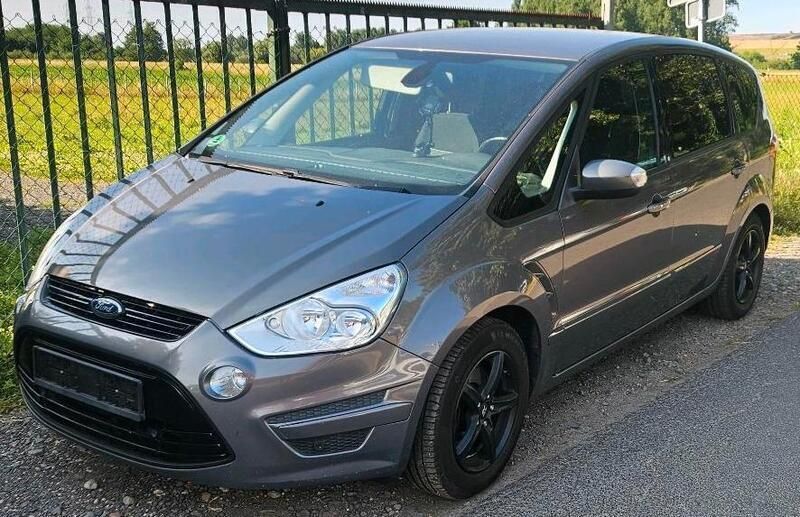Grau Gebraucht 2012 Ford S-MAX Van / Kleinbus | 5.999 € (Fairer Preis) - Bild 1/4