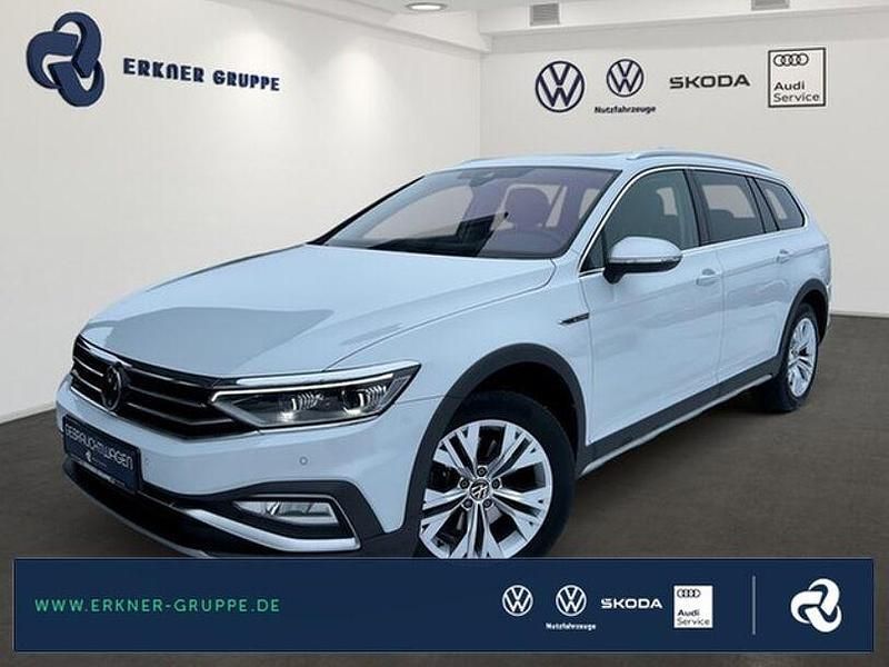 Weiss Gebraucht 2023 VW Passat | 44.899 € - Bild 1/4