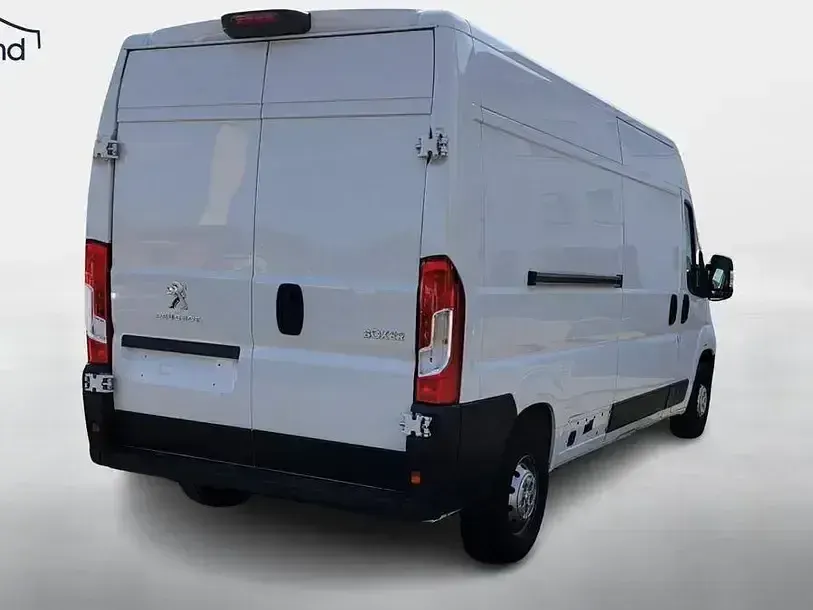 Gebraucht Peugeot Boxer 140 PS (102 kW) 2024 Weiß Van