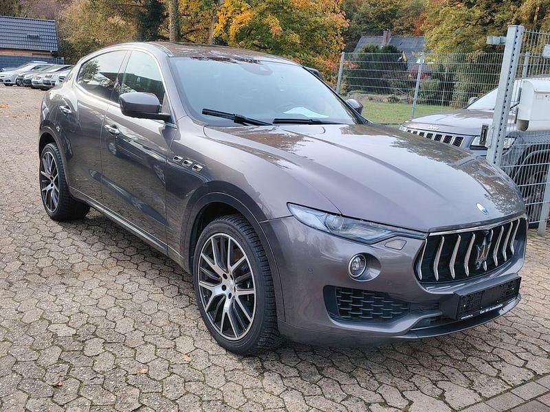 Gebraucht Maserati Levante 430 PS (316 kW) 2017 Grau SUV