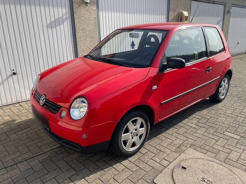 Gebraucht VW Lupo 75 PS (55 kW) 2002 Rot Kleinwagen