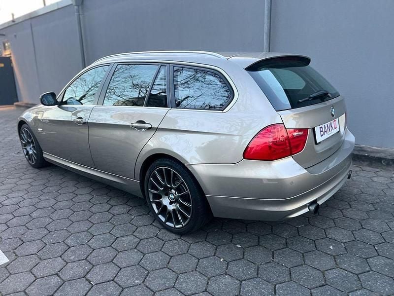 Gebraucht BMW 335 Exclusive 306 PS (225 kW) 2011 Gold Kombi