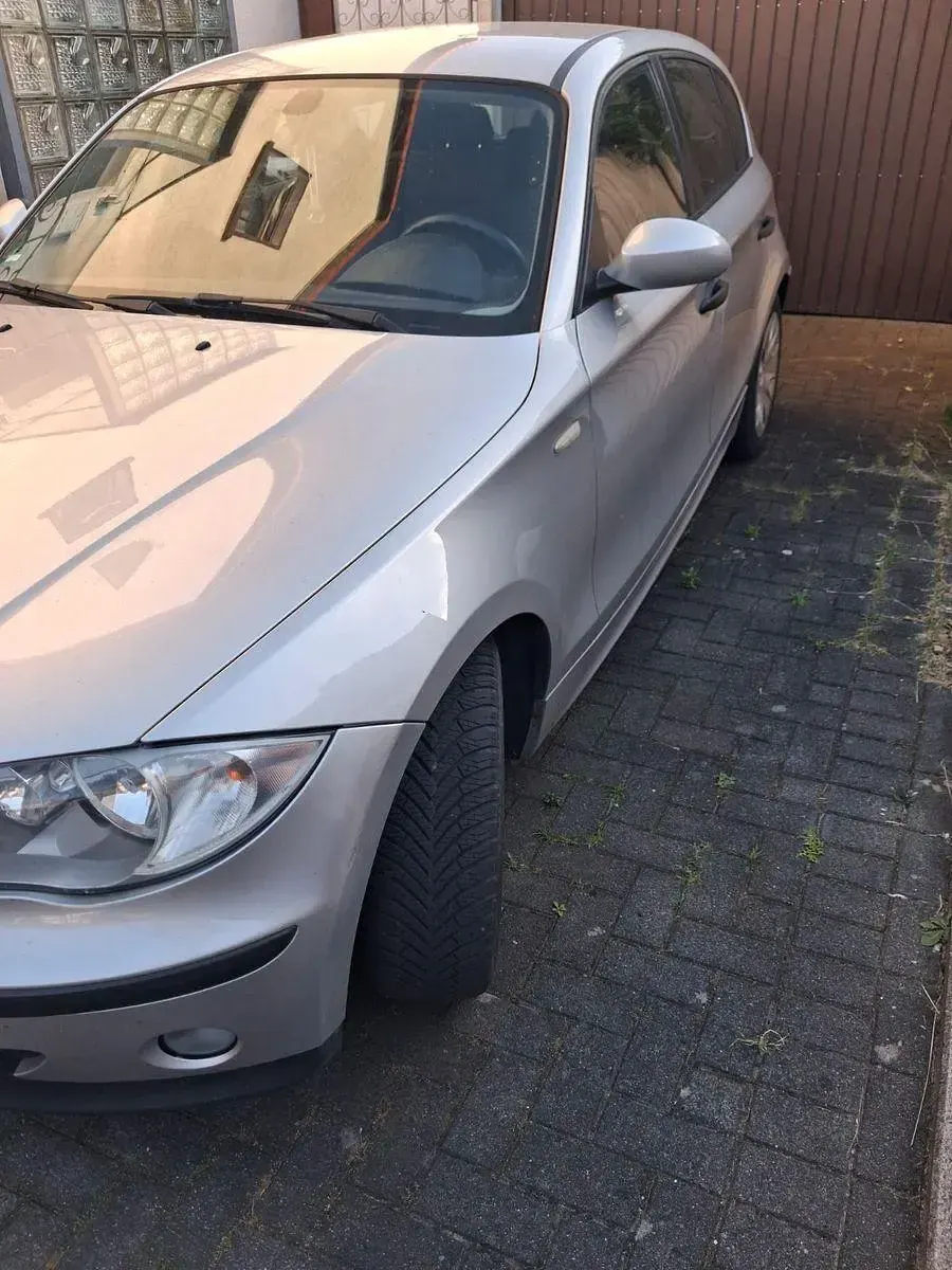 Gebraucht BMW 116 122 PS (89 kW) 2004 Grau Kleinwagen