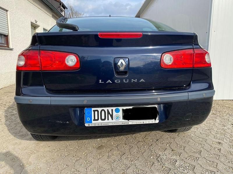 Gebraucht Renault Laguna II 111 PS (81 kW) 2006 Blau Limousine