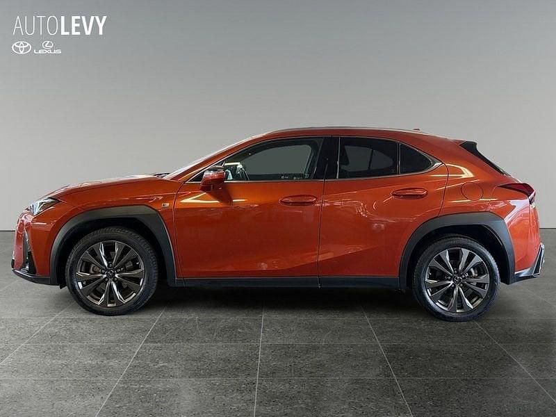 Gebraucht Lexus UX 250h Sport Design Packet 184 PS (135 kW) 2023 Orange SUV