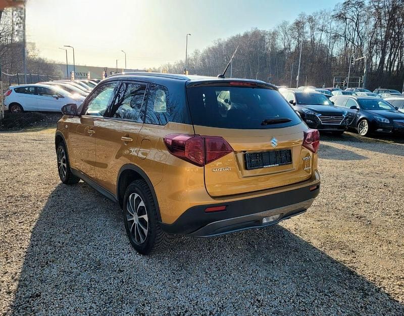 Gebraucht Suzuki Vitara Comfort 111 PS (81 kW) 2019 Orange SUV