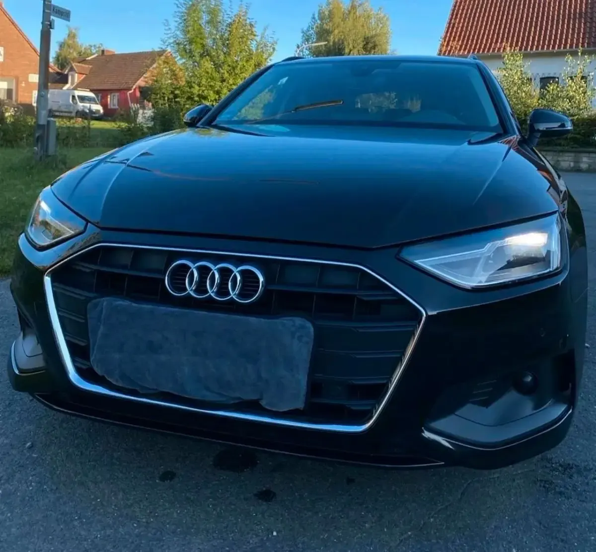 Gebraucht Audi A4 Advanced 163 PS (119 kW) 2020 Schwarz Kombi