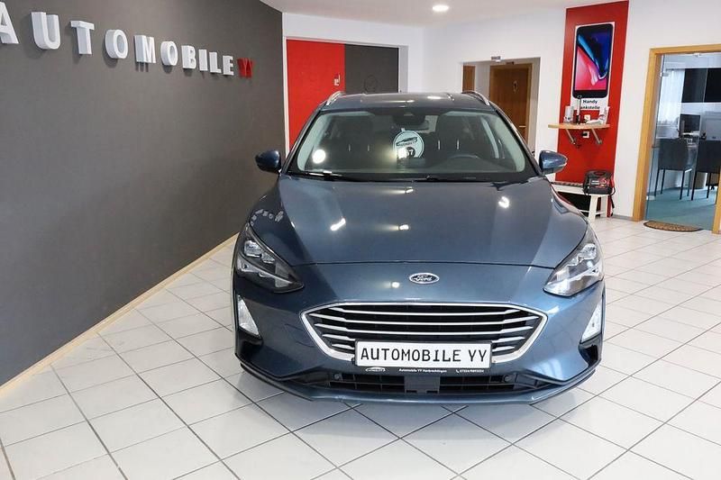 Gebraucht Ford Focus Cool & Connect 150 PS (110 kW) 2019 Blau Limousine