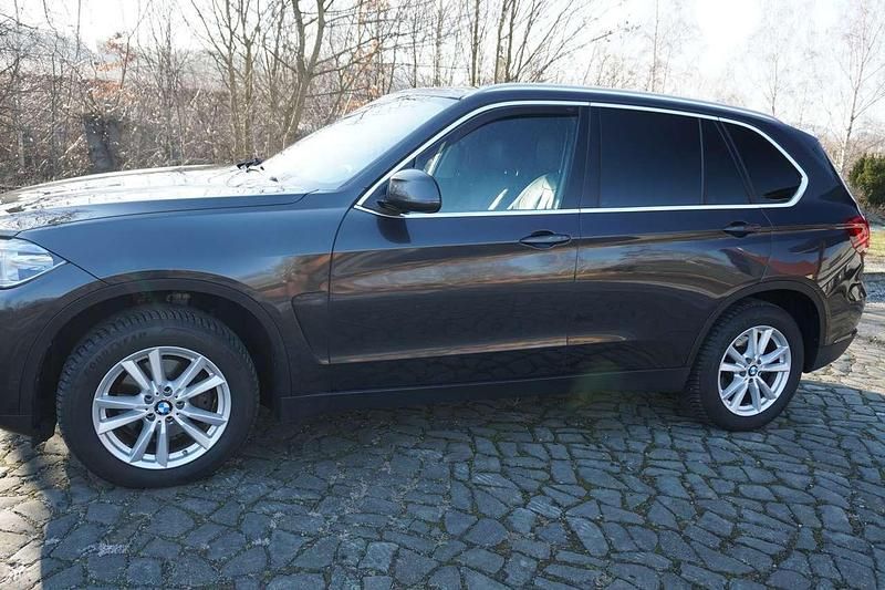 Gebraucht BMW X5 258 PS (189 kW) 2015 Sophistograu brillanteffekt SUV