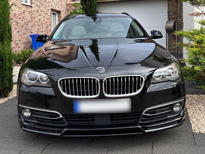 Gebraucht BMW 525 Luxury Line 218 PS (160 kW) 2013 Schwarz Kombi