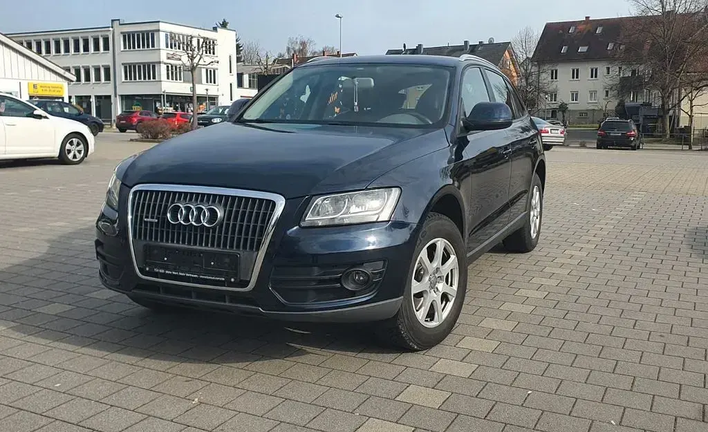 Second-hand Audi Q5 Ambiente 170 CP (125 kW) 2010 Albastru SUV