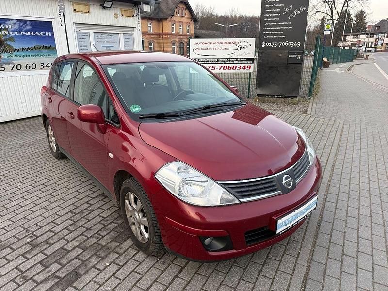 Gebraucht Nissan Tiida Acenta 110 PS (80 kW) 2008 Rot Limousine