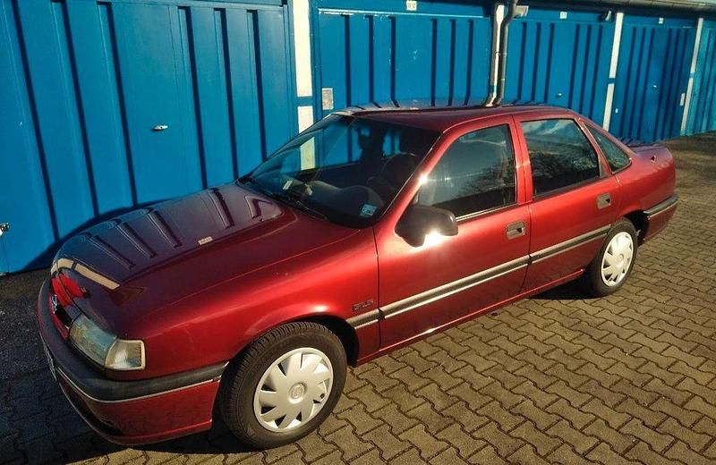 Rot Gebraucht 1994 Opel Vectra Limousine | 5.000 € - Bild 1/4